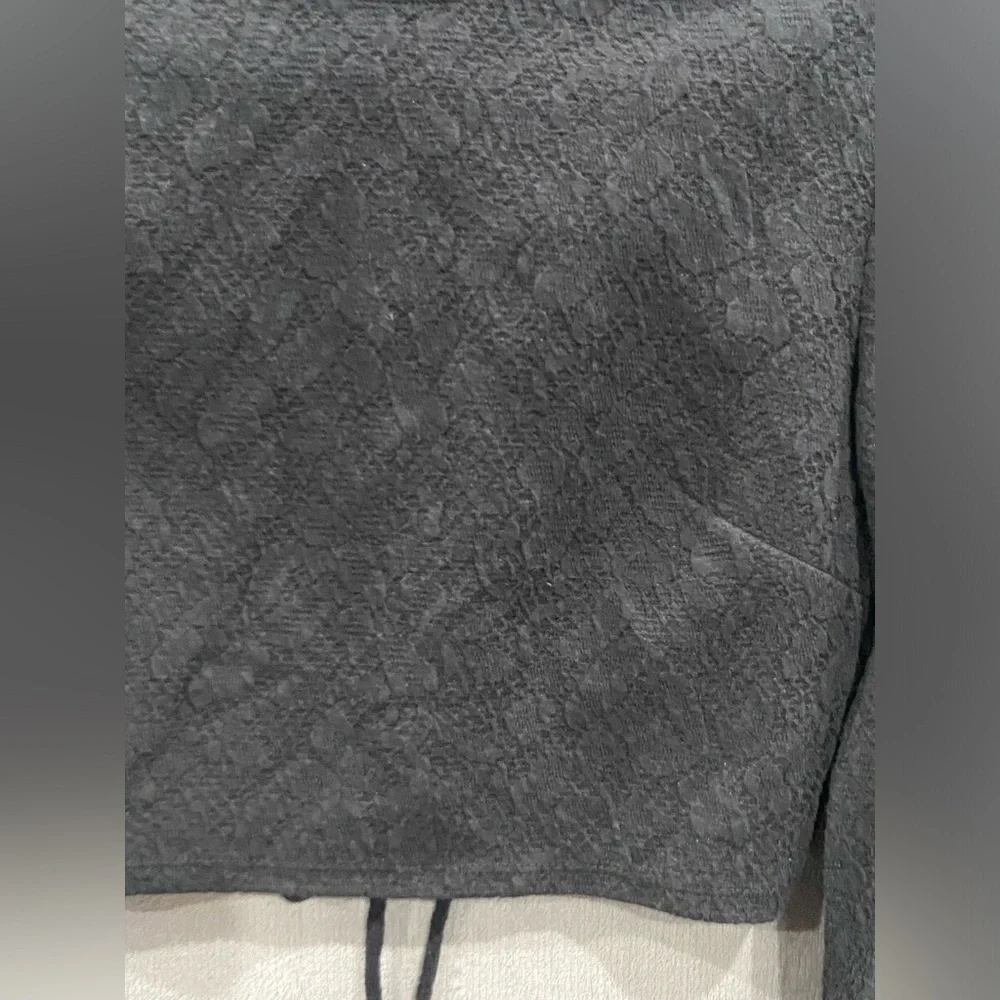 Free People Kendra Lace Black Crop Top Long Sleeve Women’s Size 8 NWT